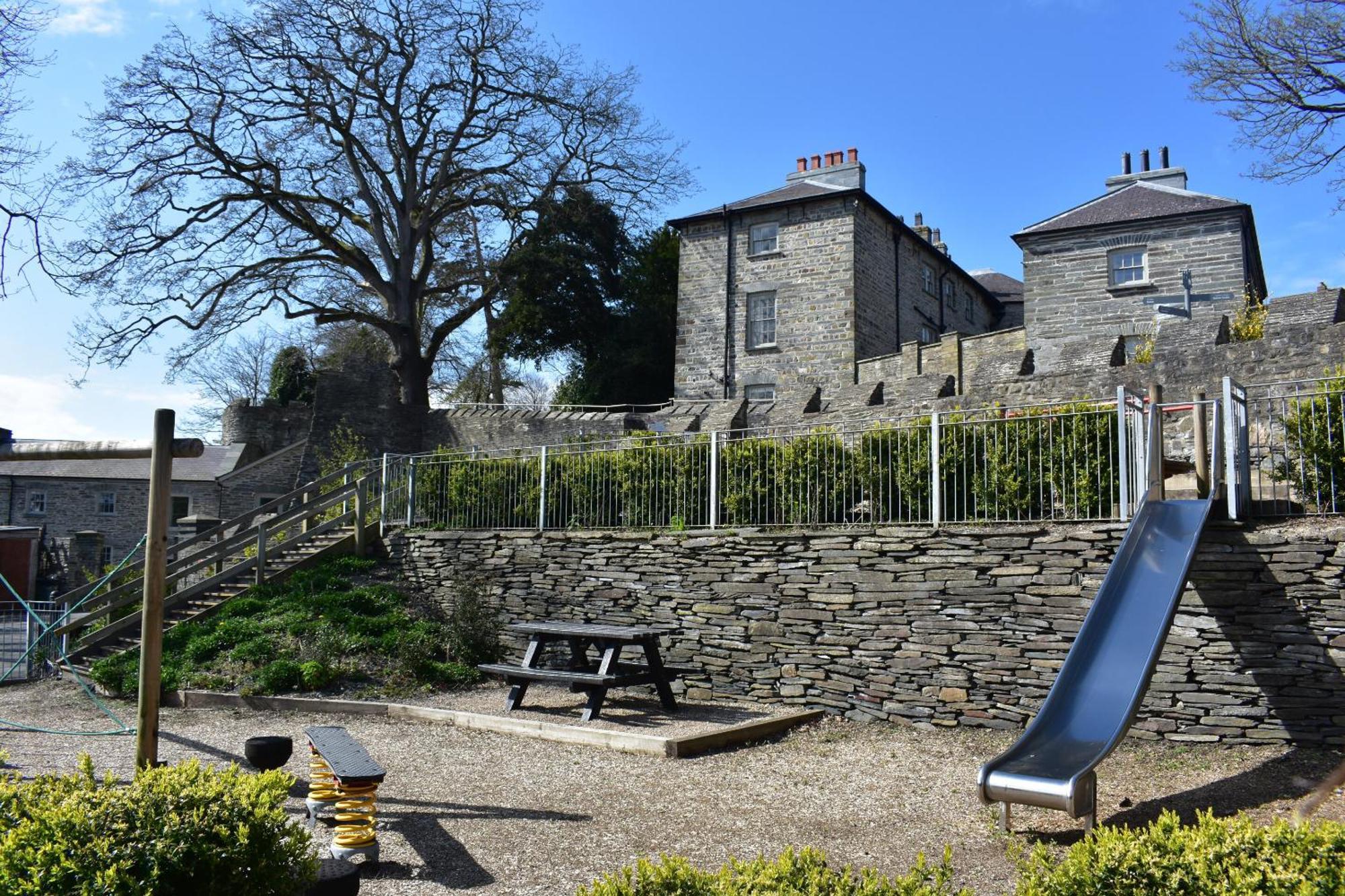 Villa Cardigan Castle Extérieur photo